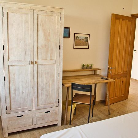 Dommu Livia Otel Lotzorai Dış mekan fotoğraf