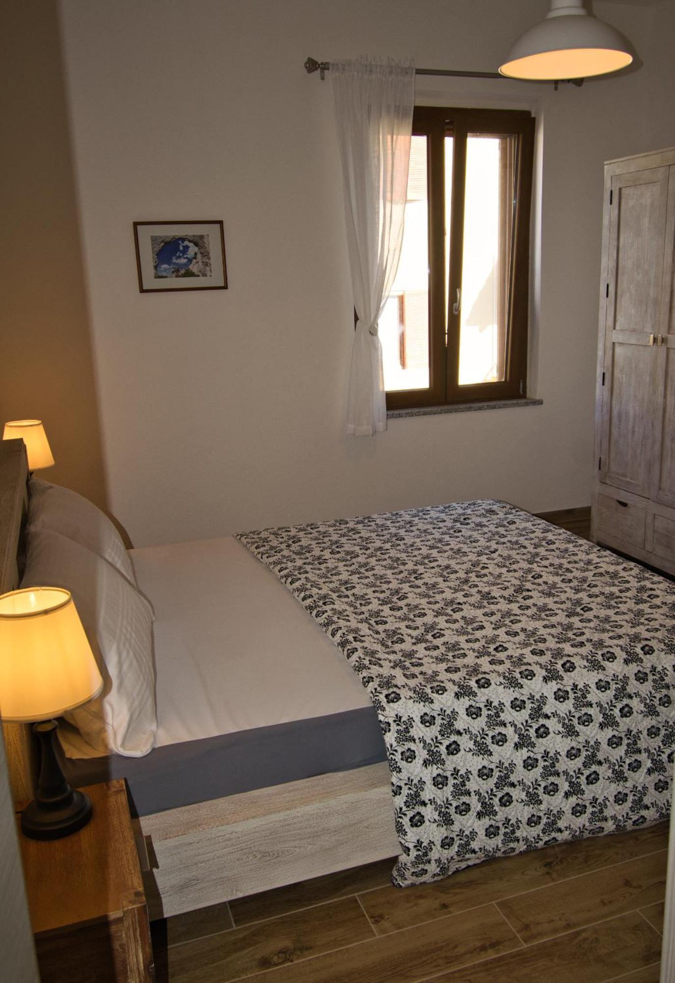 Dommu Livia Otel Lotzorai Dış mekan fotoğraf