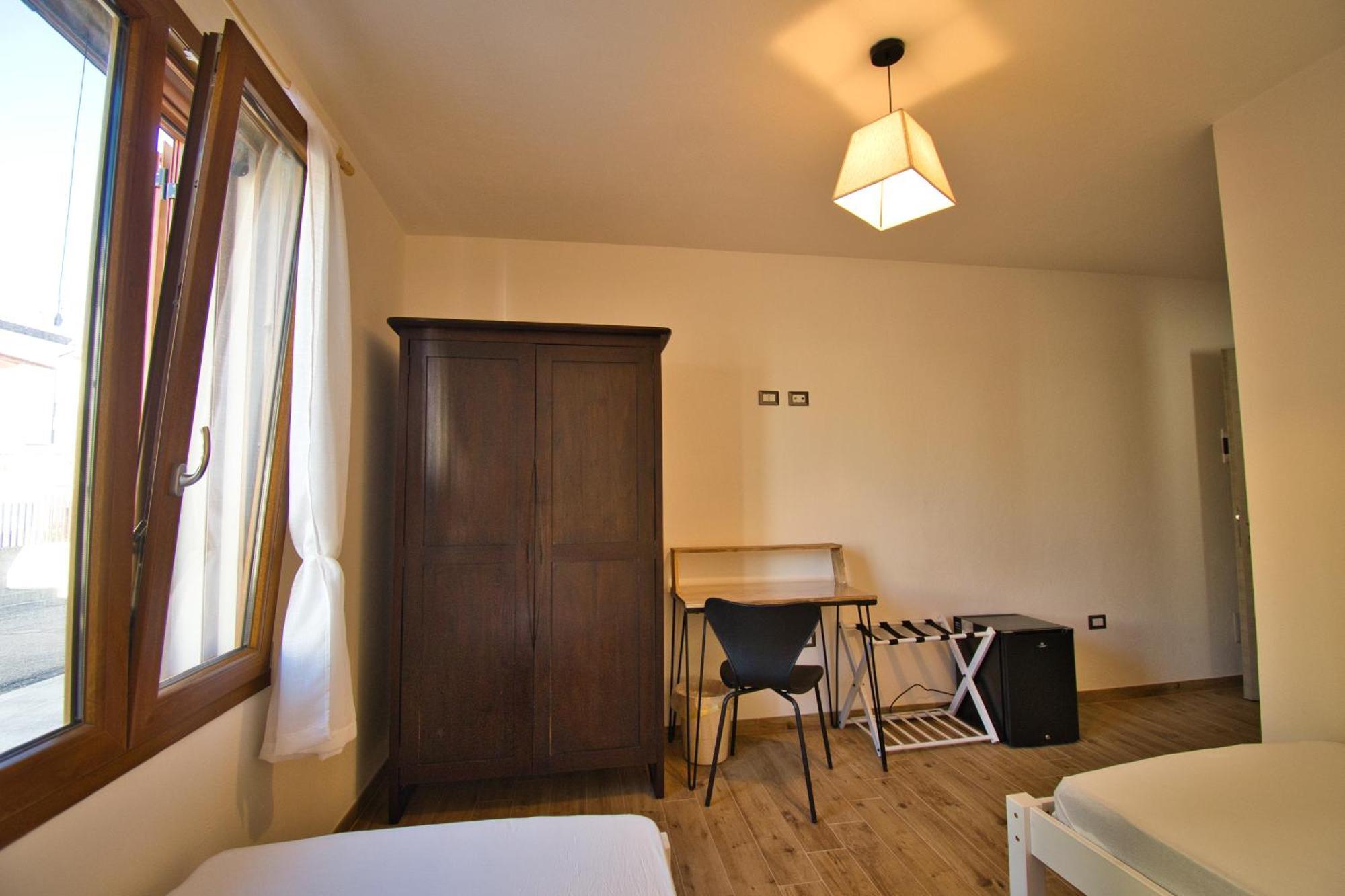 Dommu Livia Otel Lotzorai Dış mekan fotoğraf