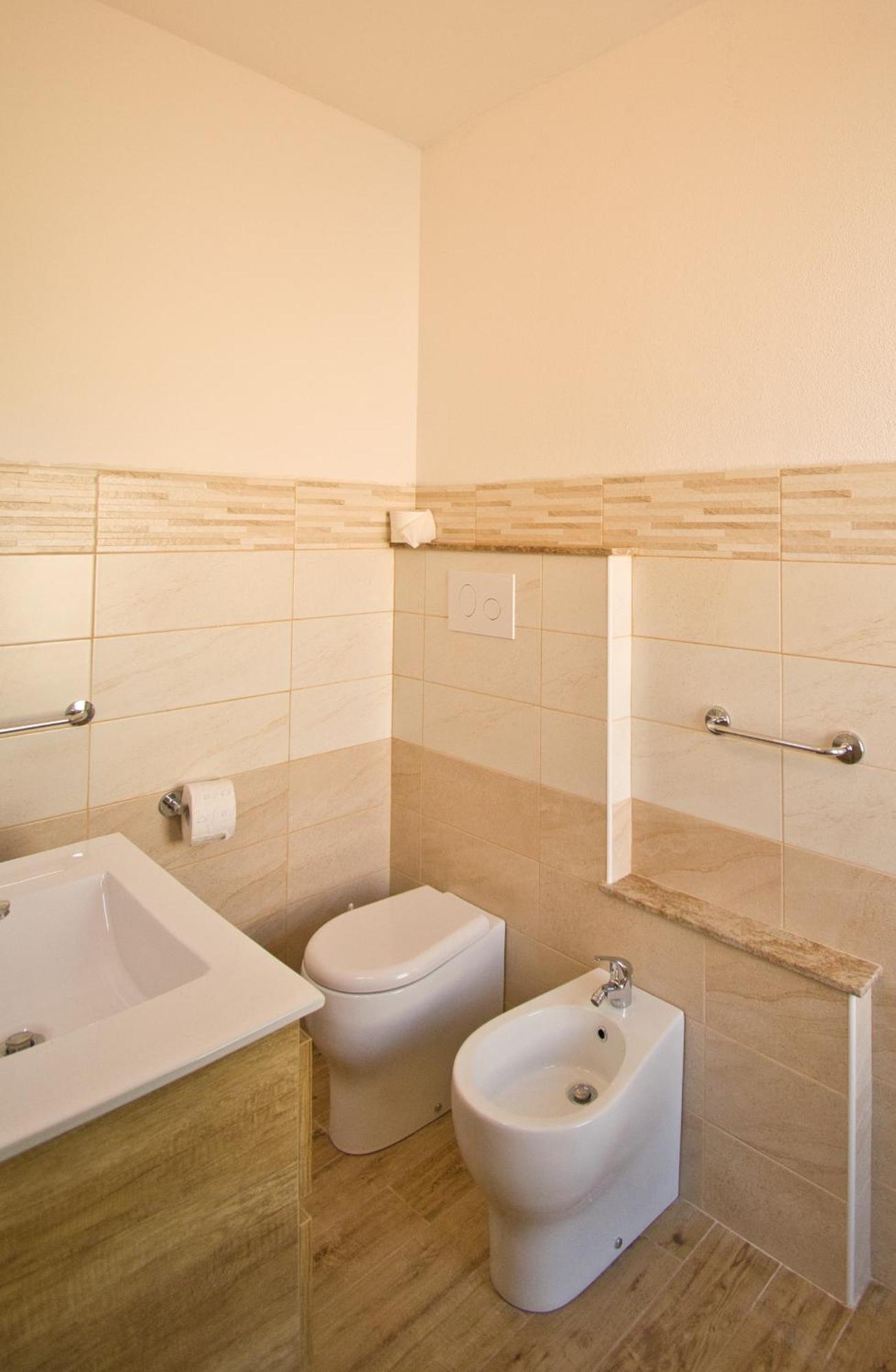 Dommu Livia Otel Lotzorai Dış mekan fotoğraf