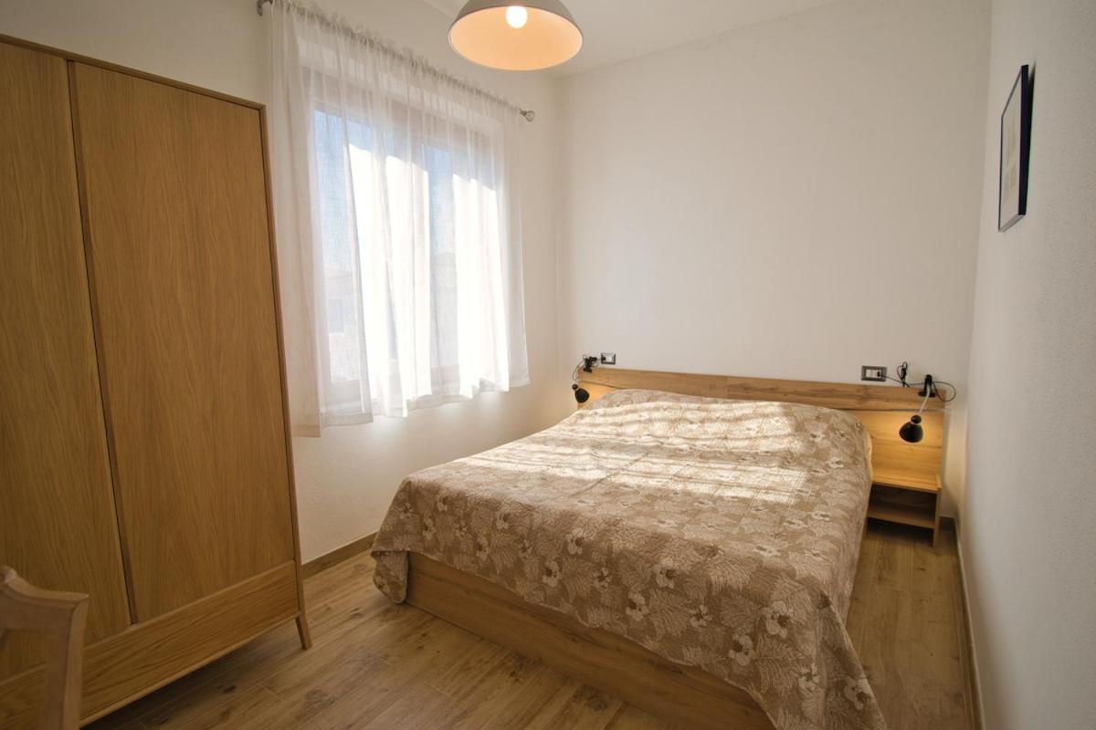 Dommu Livia Otel Lotzorai Dış mekan fotoğraf